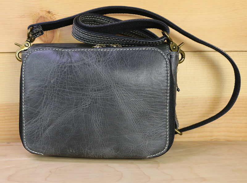 Gun Tote'n Mamas Cross Body Organizer w/Flap, Distressed Grey (GTM-CZY/15GREY)