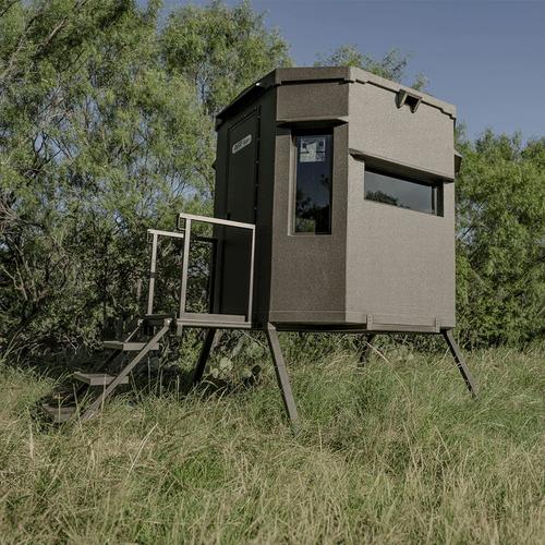 All Season Feeders Big Chingon Blind on 3Ft Skids (200478)